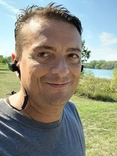 LovingKing Profile image 1